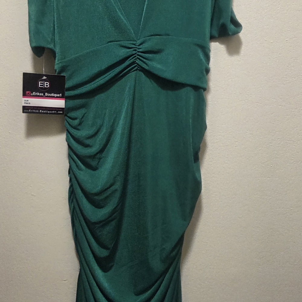 Elegant Green Gathered Midi Dress